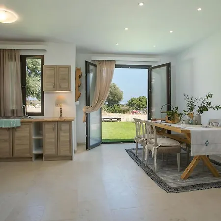 Villa Relax In Nature, Agrotourism With Sea & Mountain Views, Emarmene