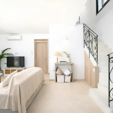 Villa Exclusive Olive & Herb Villa, Mountain To Sea Views, Rhodes Afantou