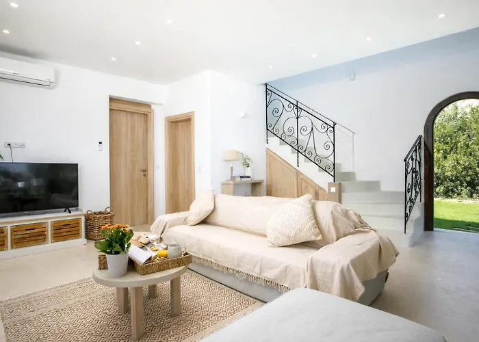 Villa Exclusive Olive & Herb Villa, Mountain To Sea Views, Rhodes Afantou