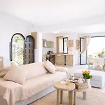 빌라 Exclusive Olive & Herb Villa, Mountain To Sea Views, Rhodes *