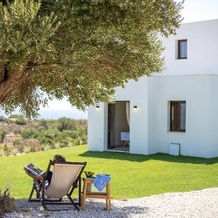 וילה Exclusive Olive & Herb Villa, Mountain To Sea Views, Rhodes