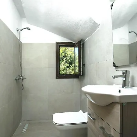 Relax In Nature, Agrotourism With Sea & Mountain Views, Emarmene Villa