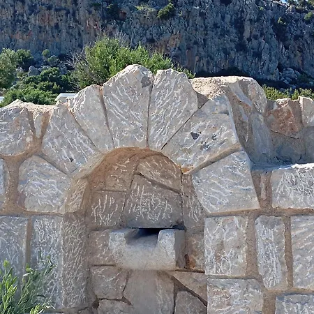 Exclusive Olive & Herb Villa, Mountain To Sea Views, Rhodes וילה אפאנטו