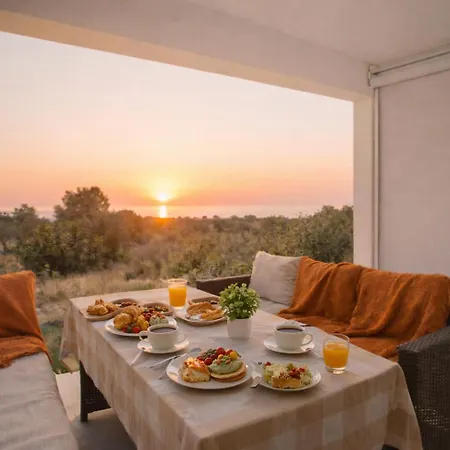וילה Exclusive Olive & Herb Villa, Mountain To Sea Views, Rhodes אפאנטו