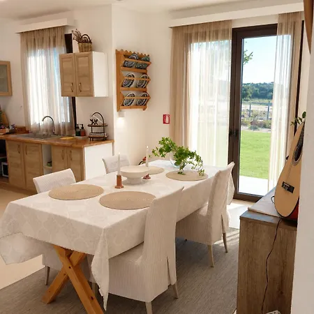 Exclusive Olive & Herb Villa, Mountain To Sea Views, Rhodes וילה *