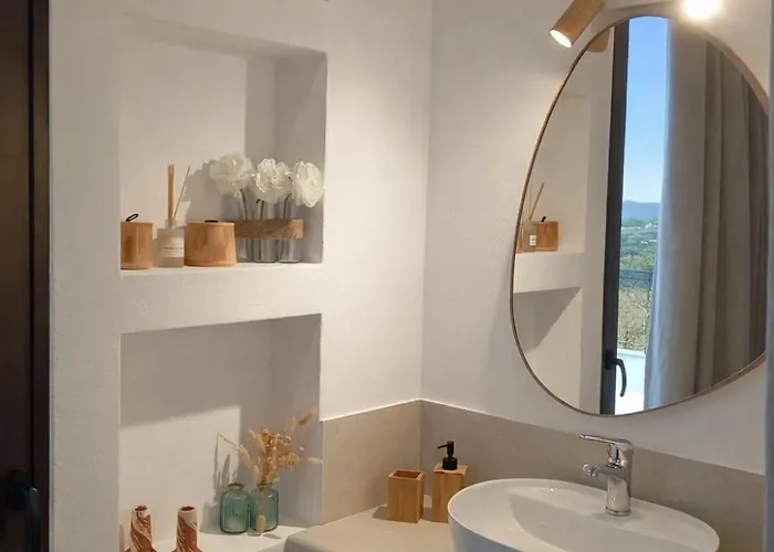 Exclusive Olive & Herb Villa, Mountain To Sea Views, Rhodes Вилла *