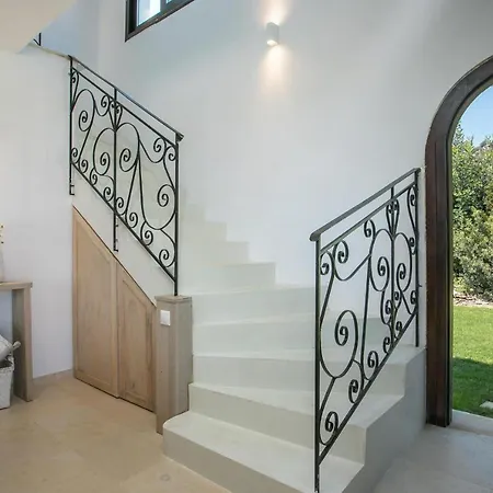 Exclusive Olive & Herb Villa, Mountain To Sea Views, Rhodes