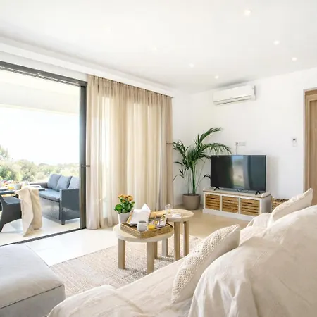 Exclusive Olive & Herb Villa, Mountain To Sea Views, Rhodes 아판토우