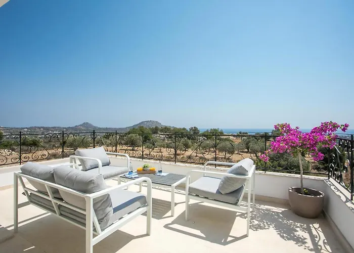 빌라 Exclusive Olive & Herb Villa, Mountain To Sea Views, Rhodes 아판토우